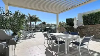 Chalet on Carrer del Llobregat photo 9