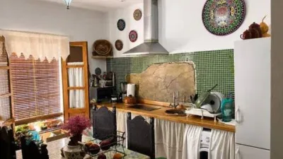 Semi-detached house in Monroy photo 3