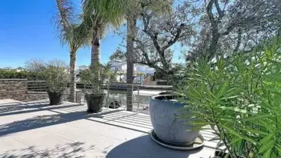 Chalet on Carrer del Llobregat photo 39