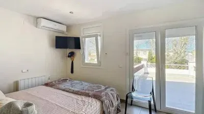Chalet on Carrer del Llobregat photo 22