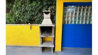 Chalet on Carrer del Montseny photo 3