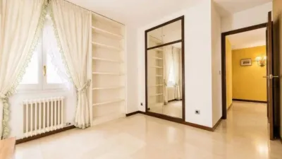 Apartment in Centre photo 20