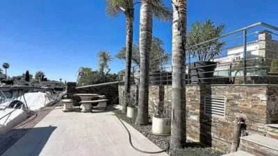 Chalet on Carrer del Llobregat photo 30