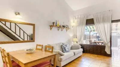 Chalet on Carrer de l'Ebre photo 21