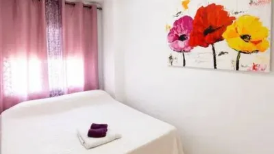 Apartment on Carrer de la Muga photo 8