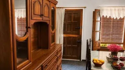 Semi-detached house in Monroy photo 4