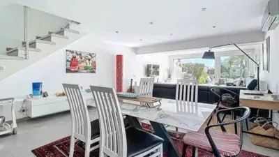 Chalet on Carrer del Llobregat photo 18