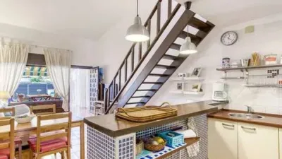 Chalet on Carrer de l'Ebre photo 29