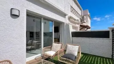 Chalet on Avinguda de la Bocana photo 3
