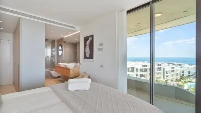 Apartment on Avenida del Higuerón photo 19