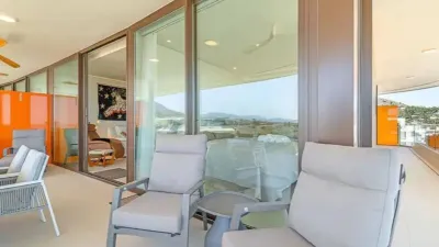 Apartment on Avenida del Higuerón photo 4