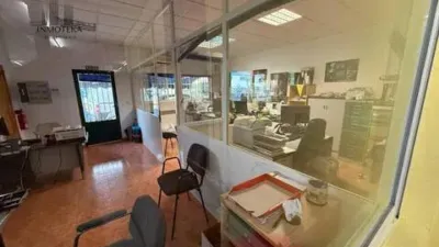 Nave industrial en venta en Albacete Capital - Más