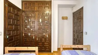 Chalet on Carrer de l'Ebre photo 10