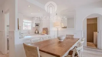 Duplex penthouse on Carrer de les Bassetes photo 15