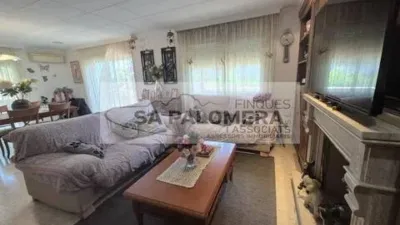 Chalet on Carrer de la Tramuntana photo 8
