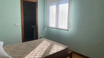 Habitación en alquiler en Calle Agustín Rodríguez Sahagún, Santo Tomás-Universidad (Ávila Capital) de 310 €<span>/mes</span>