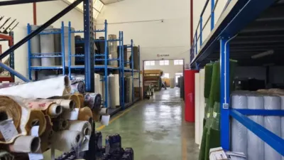 Nave industrial en venta en Albacete Capital - Más