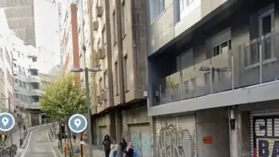 Local comercial en alquiler en Ensanche - Vista 2