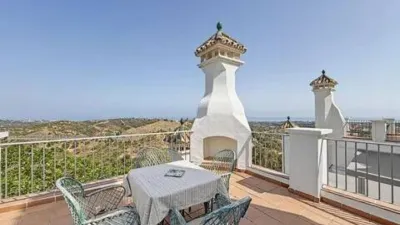 Apartment in Altos de Estepona photo 5