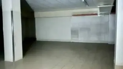 Local comercial en alquiler en Ensanche - Vista 3