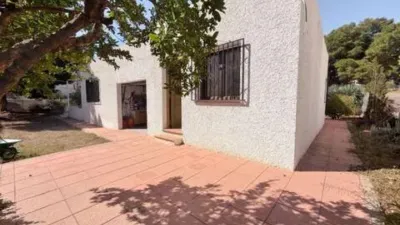 Chalet on Calle del Ancla photo 10