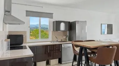 Apartment in Altos de Estepona photo 4