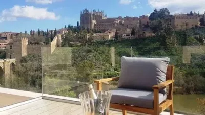 Casa adosada en alquiler en Carretera de Piedrabuena, Los Cigarrales-Montesión (Toledo Capital) de 1.800 €<span>/mes</span>