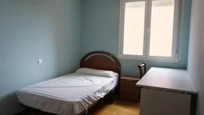 Habitación en alquiler en Calle Agustín Rodríguez Sahagún, Santo Tomás-Universidad (Ávila Capital) de 310 €<span>/mes</span>