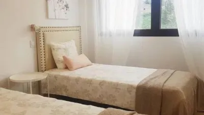Casa adosada en alquiler en Carretera de Piedrabuena, Los Cigarrales-Montesión (Toledo Capital) de 1.800 €<span>/mes</span>