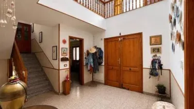 Chalet on San Vicente Street photo 4