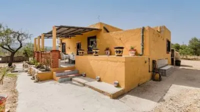 Chalet on Covatillas Street, 33 Rs photo 3
