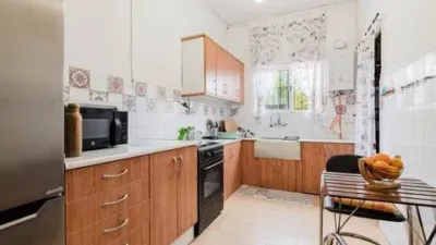 Chalet on Covatillas Street, 33 Rs photo 5
