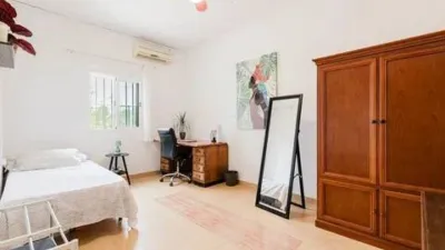 Chalet on Covatillas Street, 33 Rs photo 13