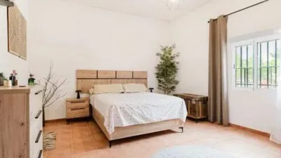 Chalet on Covatillas Street, 33 Rs photo 11