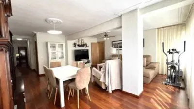 Flat on Sagunto Street photo 2