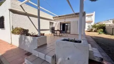 Chalet on Calle del Ancla photo 12