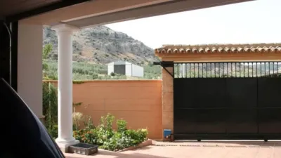 Chalet on Pablo Iglesias Street photo 5