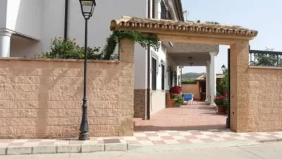 Chalet on Pablo Iglesias Street photo 3
