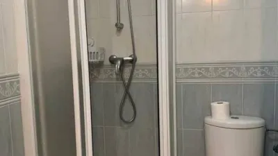 Habitación en alquiler en Calle Agustín Rodríguez Sahagún, Santo Tomás-Universidad (Ávila Capital) de 310 €<span>/mes</span>