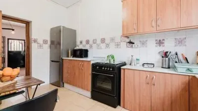 Chalet on Covatillas Street, 33 Rs photo 6
