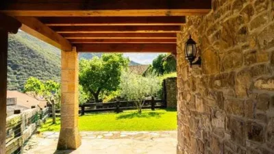 Chalet in Poblado de Cabariezo photo 12