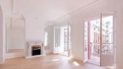 Apartment on Calle Hermosilla photo 4