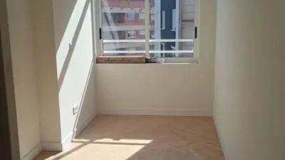 Apartment in Plaça de Ponent photo 8