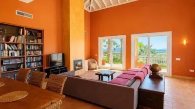 Chalet in Laguna Golf Urbanization photo 4