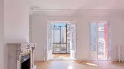 Apartment on Calle Hermosilla photo 2