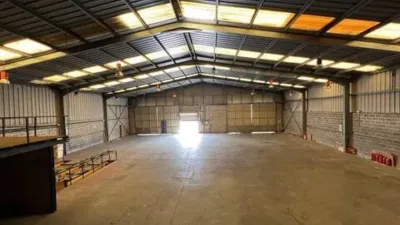 Nave industrial en alquiler en Piñeiros-Freixeiro-O Ponto - Més