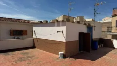 Chalet on a street in Barcelona photo 27