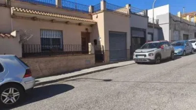 Terraced house on Calle de la Virgen de la Cabeza photo 2