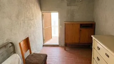 Chalet on a street in Barcelona photo 25