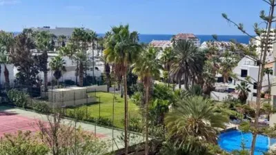 Apartment on Avenida Santiago Puig photo 5